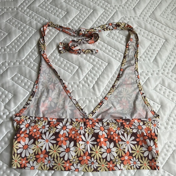 Flower Halter Top - Picture 2 of 2
